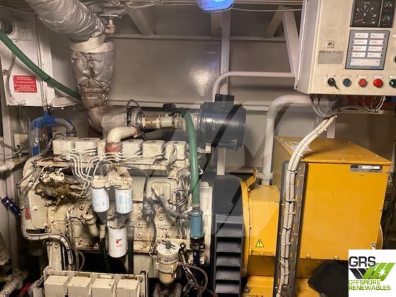 23m 26tクレーン作業船販売中