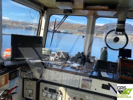 出售23米26吨起重工作船