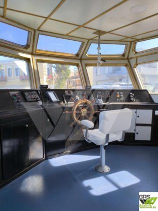 21m 4.8ts クレーン付き作業船 販売中