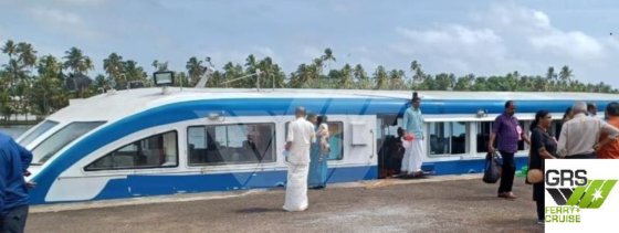 23m 100人収容可能な宿泊船を販売します