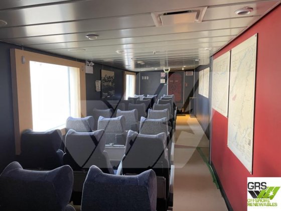 出售67米268座客船