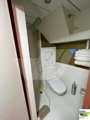 53米长52座邮轮出售