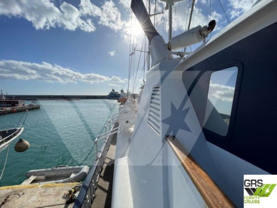 53m、52人乗りのクルーズ船を販売中