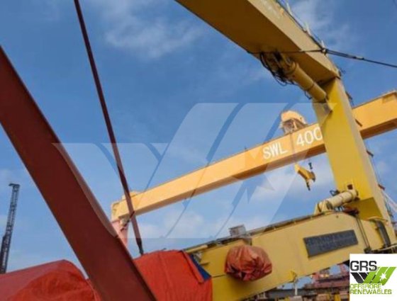 起重机 9 吨折臂起重机 / 管道搬运