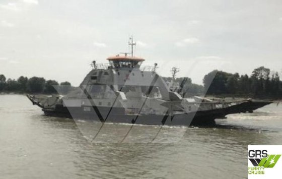 61米 载客量400人