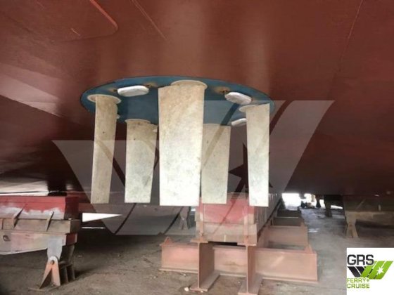 61米 载客量400人