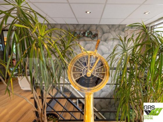 80米102座邮轮出售