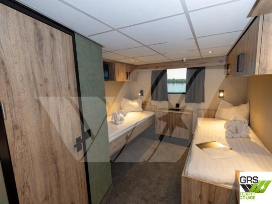 80米102座邮轮出售