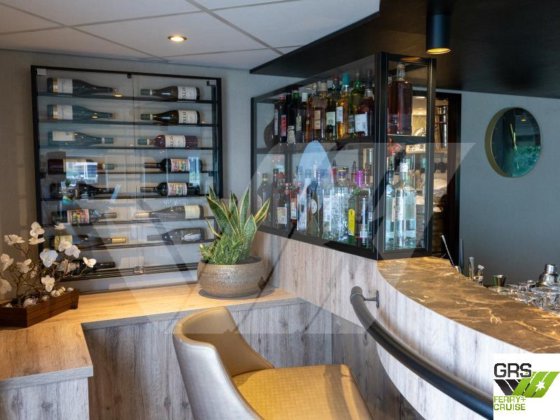 80米102座邮轮出售