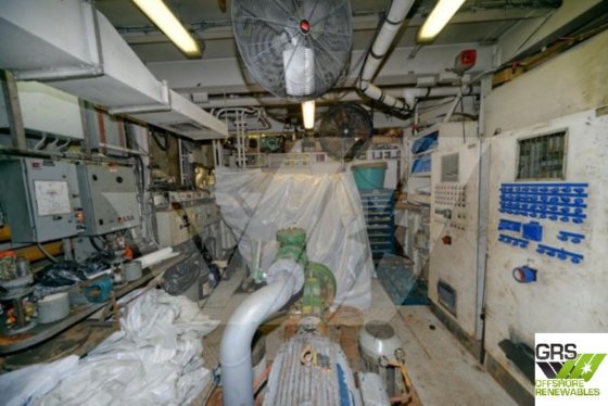 出售68米15节测量船