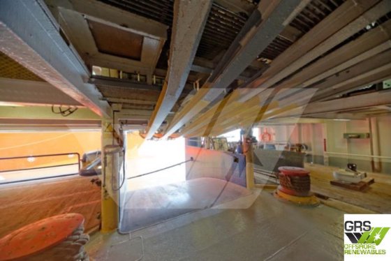 出售68米15节测量船