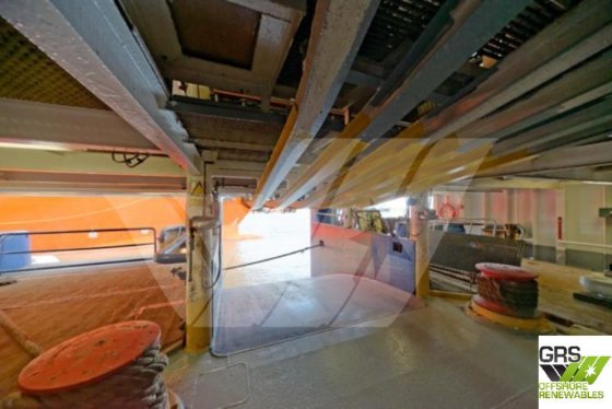 出售68米15节测量船