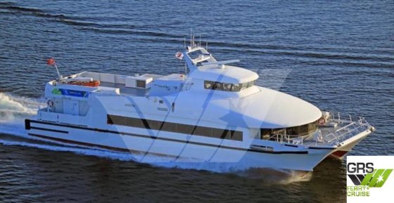 出售35米250座客船