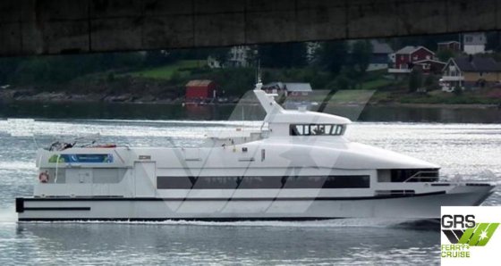 出售35米250座客船