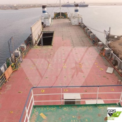 出售113米1002车道滚装船