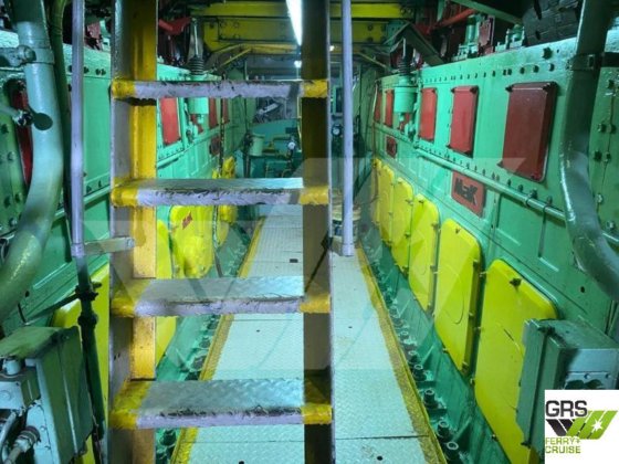 113m、1002レーンメーターのRoRo船販売中