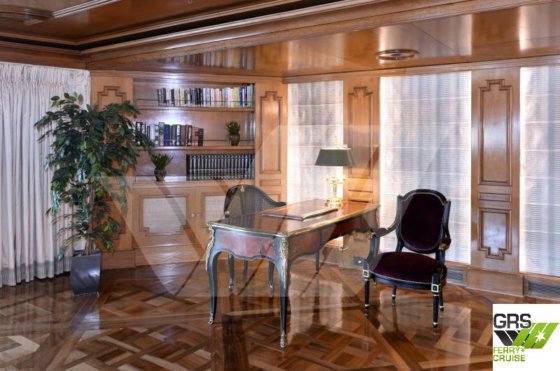 价格优惠，立即出售 134米 428 乘客游轮出售