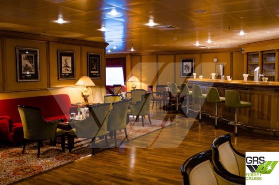 値下げ＆即納！134m、428人乗りクルーズ船を販売中