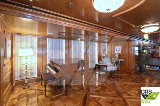 値下げ＆即納！134m、428人乗りクルーズ船を販売中