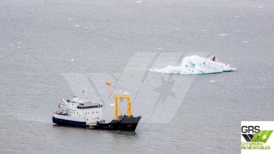 出售42米12节测量船