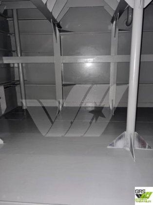 出售80米客滚船