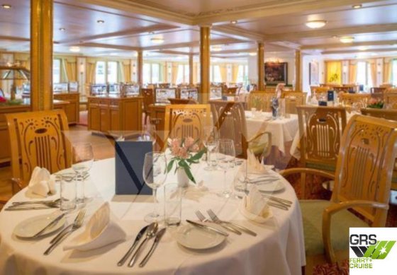 109m、110人乗りクルーズ船販売中