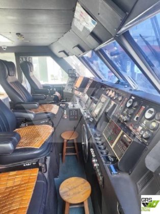 待售:26米长,载客186人的客轮