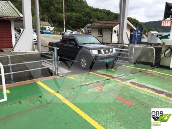 50米，载客146人