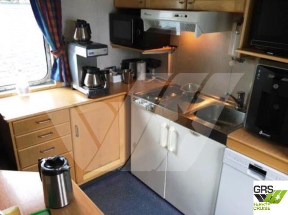 50米，载客146人