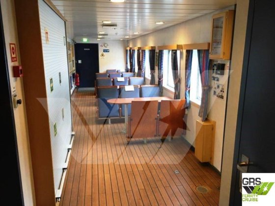 50米，载客146人