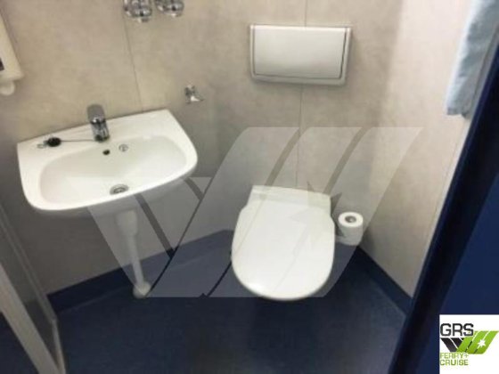 50米，载客146人