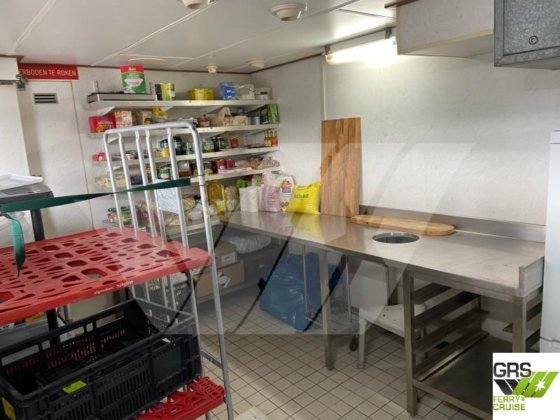 90m、108人乗りクルーズ船販売中