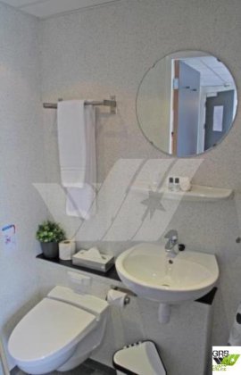 90m、108人乗りクルーズ船販売中