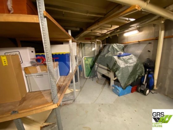 90m、108人乗りクルーズ船販売中