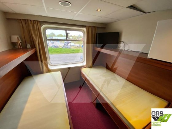 90m、108人乗りクルーズ船販売中