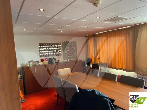 90m、108人乗りクルーズ船販売中