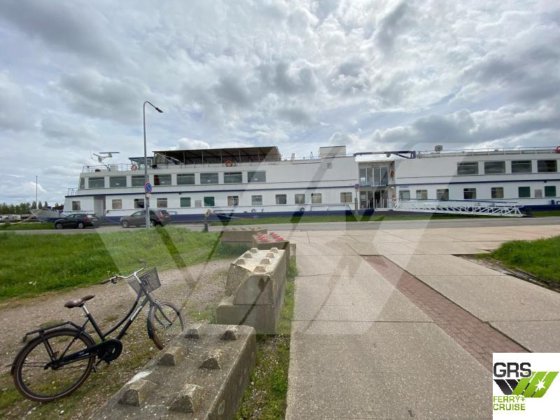 90m、108人乗りクルーズ船販売中