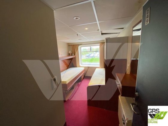 90m、108人乗りクルーズ船販売中