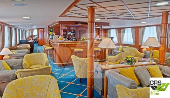 出售47米34座客船