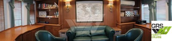 出售47米34座客船