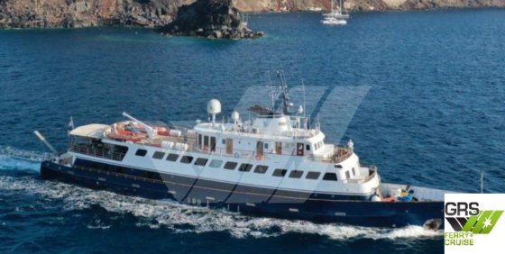 出售47米34座客船