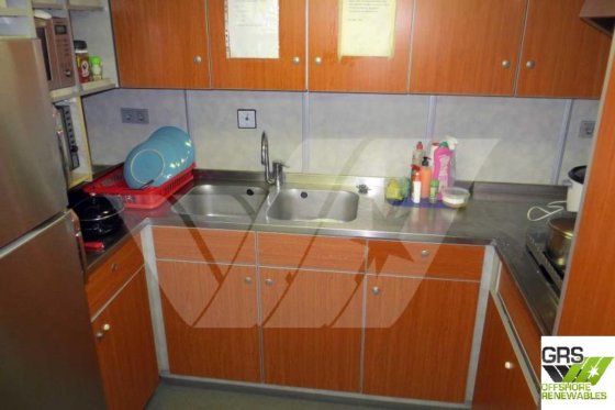 出售34米80座船员转运船