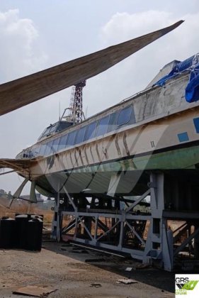 出售35米147座客船