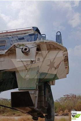 出售35米147座客船