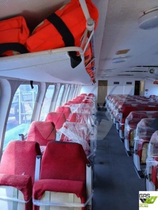 35m、147人乗りの客船を販売します