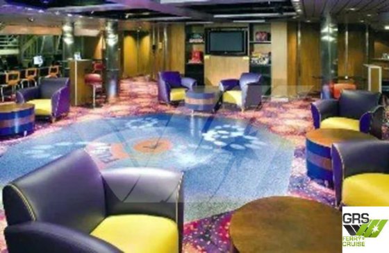 全長268m、乗客2,744名乗りクルーズ船販売中