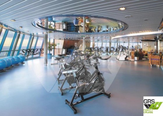 待售268米长、载客2744人的邮轮