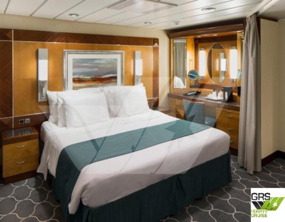 待售268米长、载客2744人的邮轮