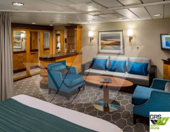 全長268m、乗客2,744名乗りクルーズ船販売中