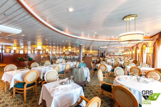 待售268米长、载客2744人的邮轮